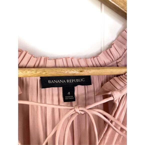 Banana Republic Banana Republic Blush Soft Satin Ruffle Dress Size 4 - Picture 6 of 14